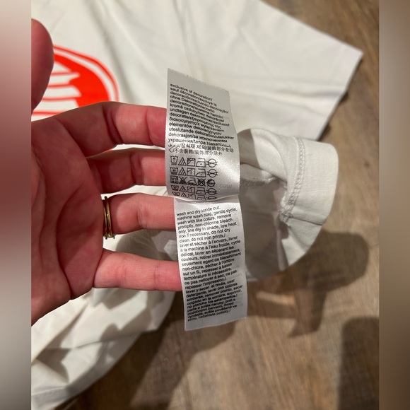 EST 1978 Calvin Klein eagle graphic logo t shirt - Picture 10 of 10